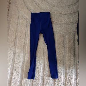 3 pairs of yoga pants/leggings